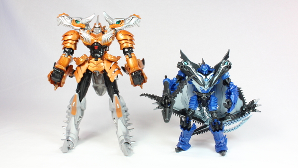 Transformers 4 Age Of Extinction Deluxe Strafe And Mini Con Swoop Evolution 2 Pack Action Figure Review  (11 of 20)